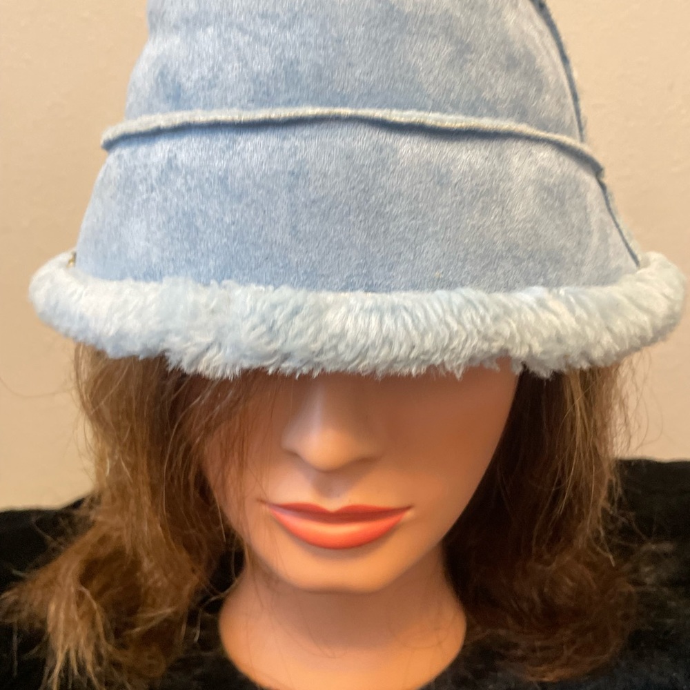 Y2K baby blue bucket hat